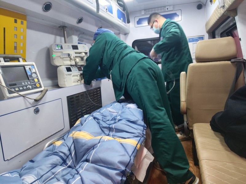 告別轉運焦慮，非急救轉運車服務全程守護